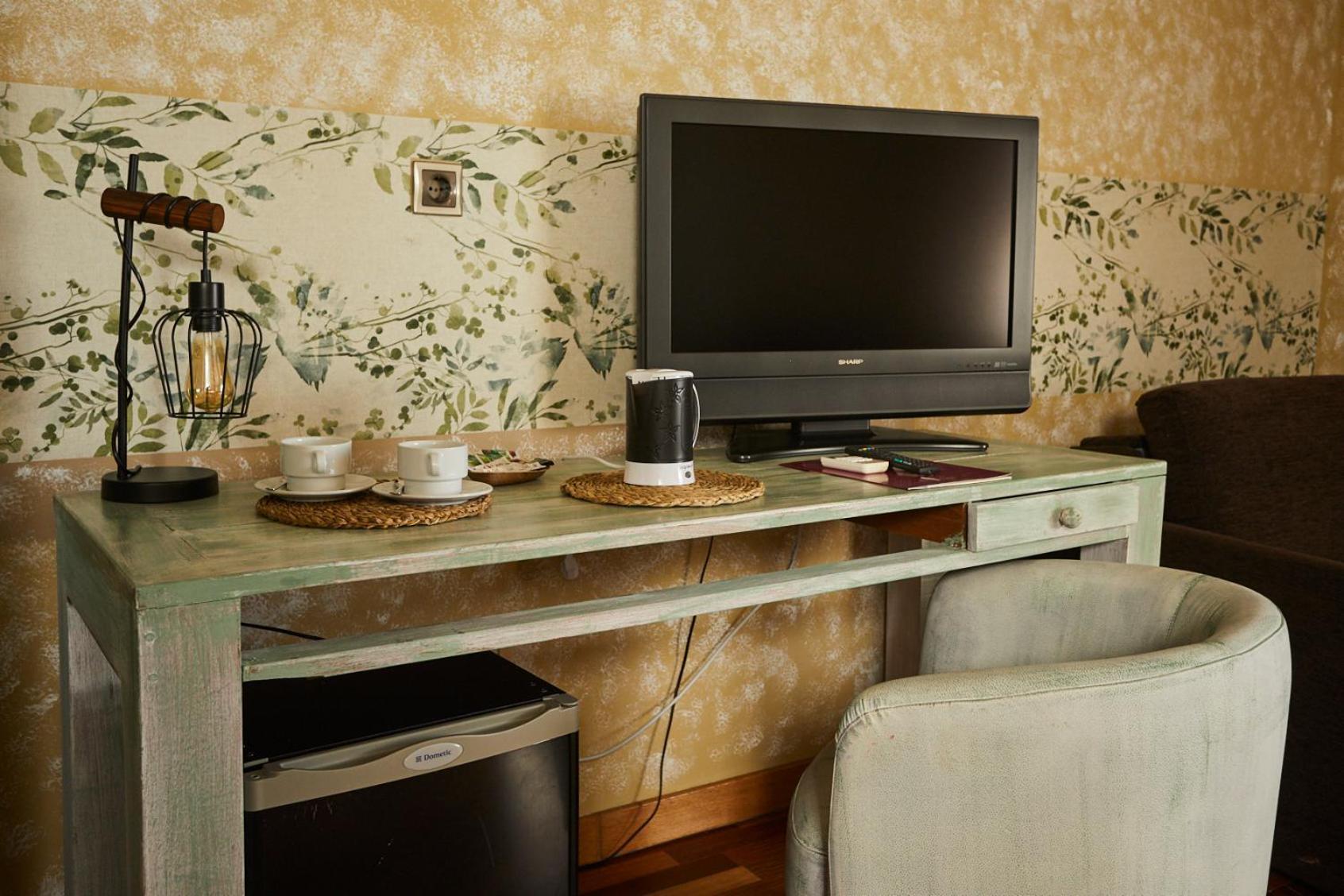 Hotel El Mirlo Blanco Канделеда Екстериор снимка