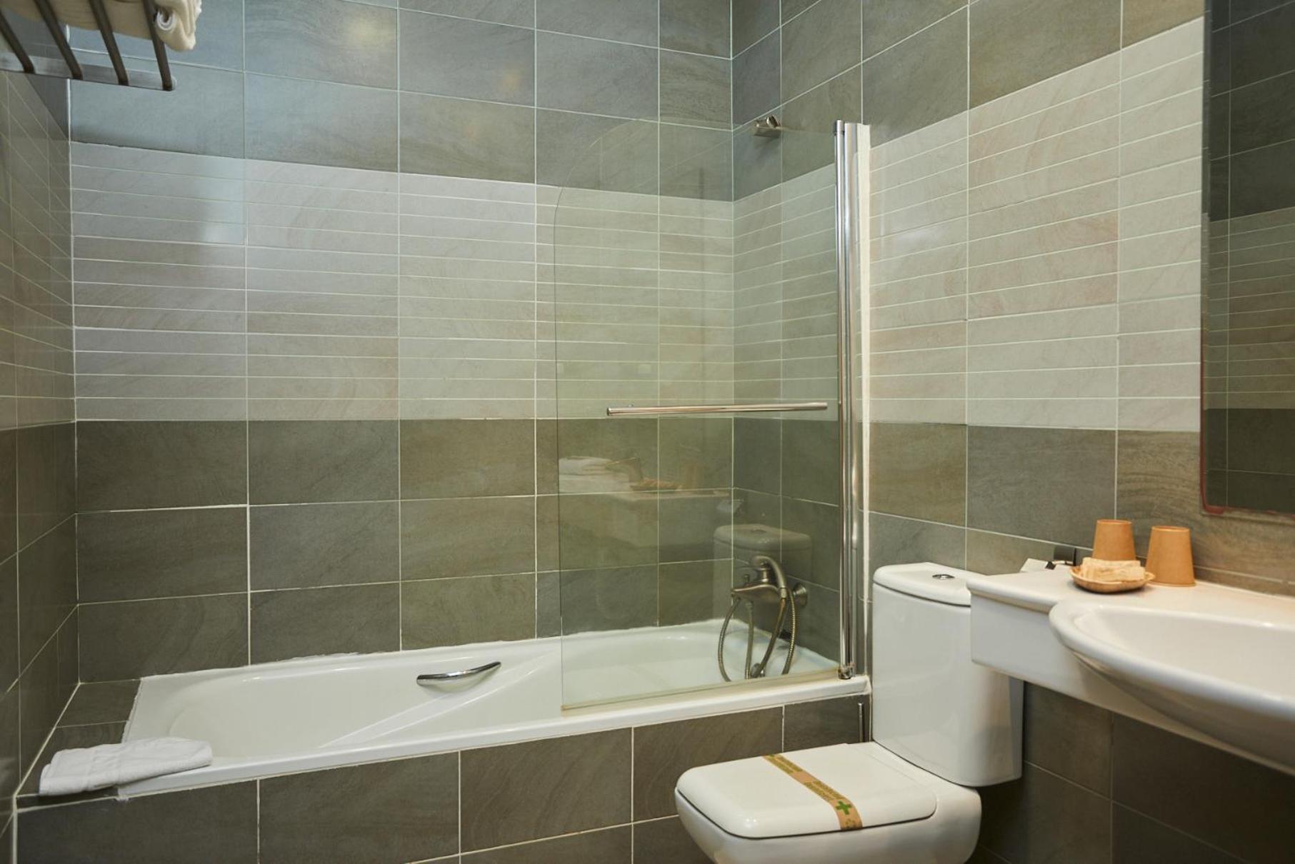 Hotel El Mirlo Blanco Канделеда Екстериор снимка